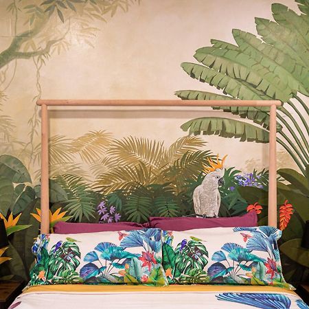 Artistic Flat Next To Ruzafa Welcome To The Jungle Valenza Esterno foto