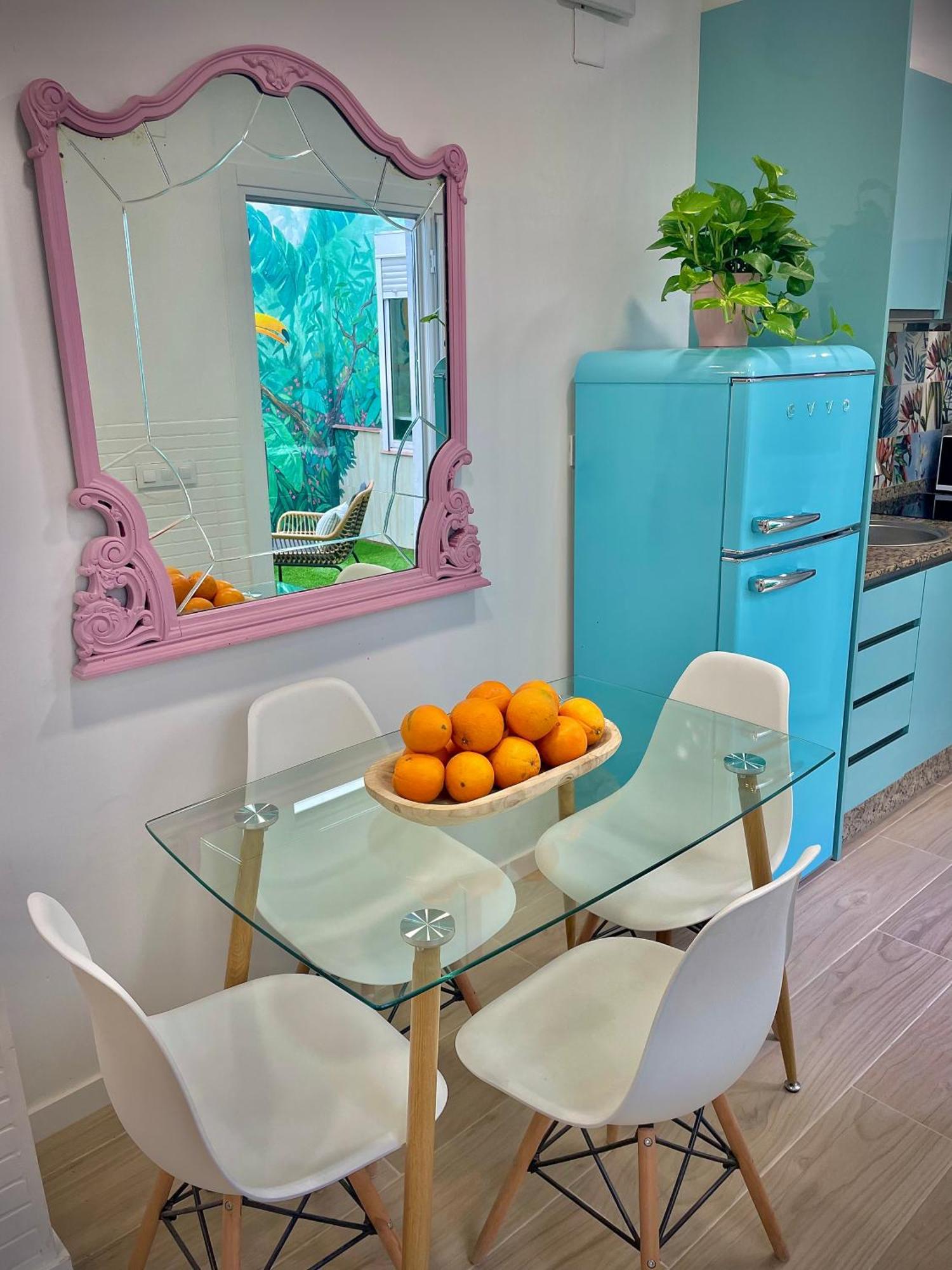 Artistic Flat Next To Ruzafa Welcome To The Jungle Valenza Esterno foto