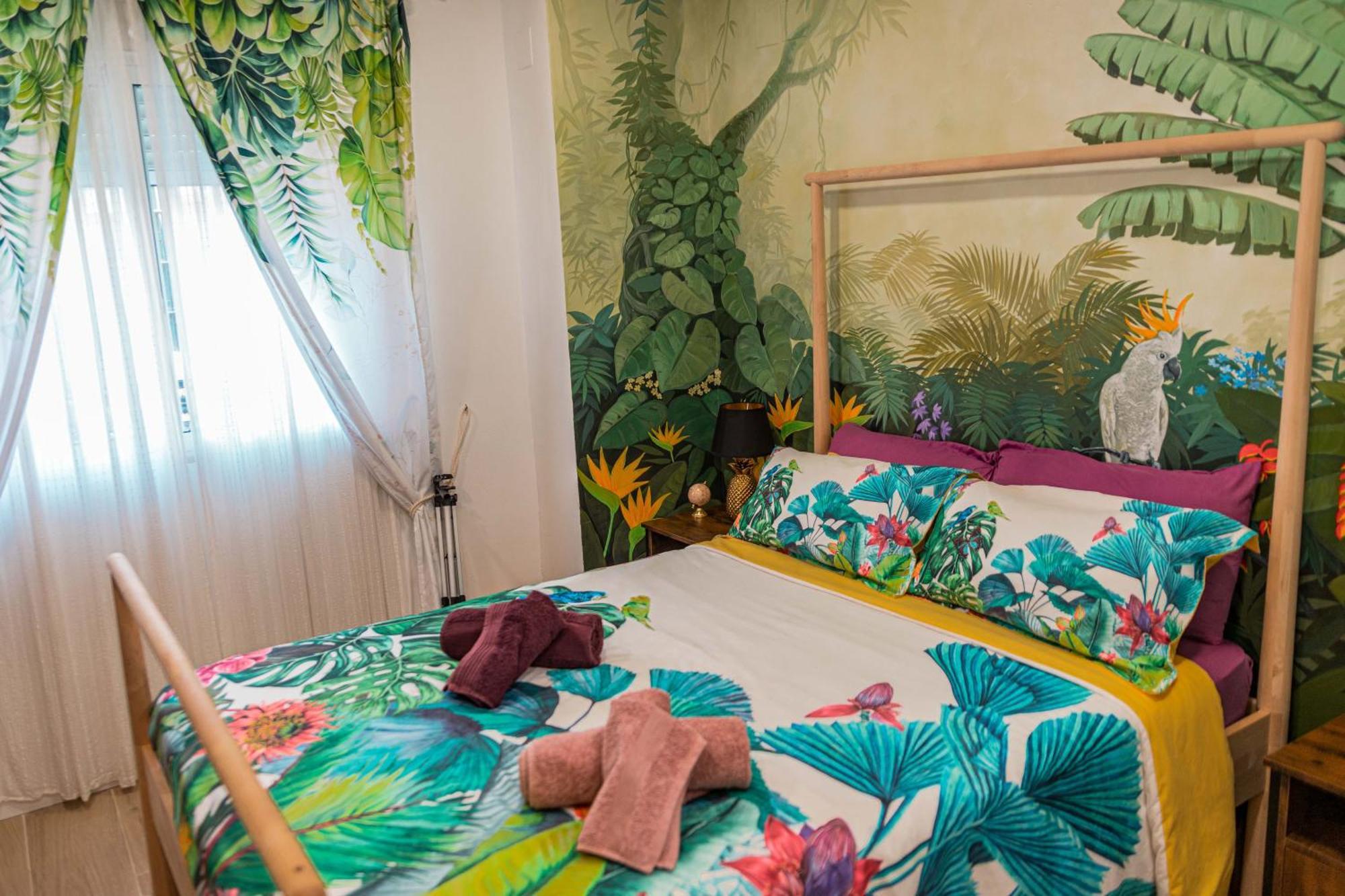 Artistic Flat Next To Ruzafa Welcome To The Jungle Valenza Esterno foto