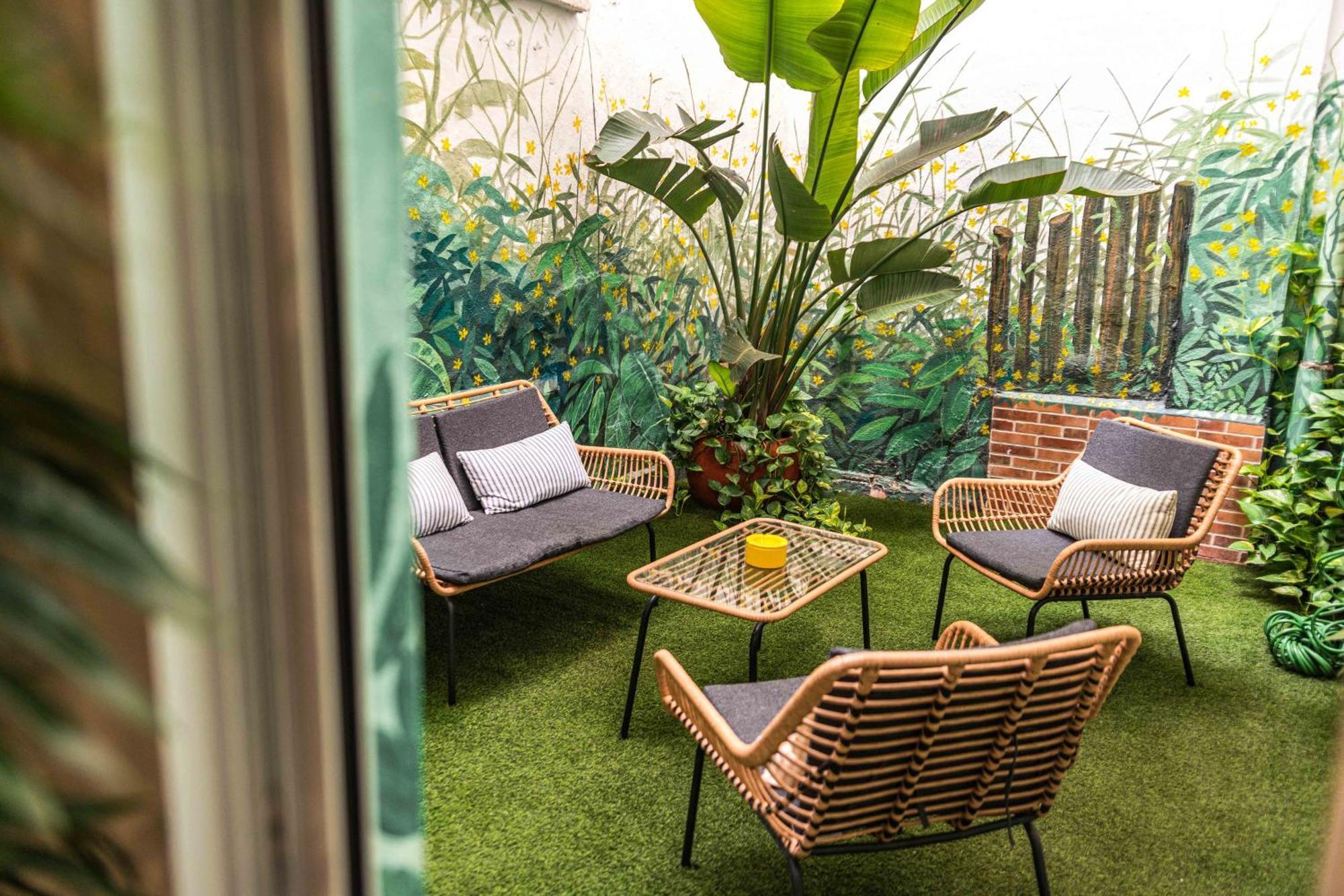 Artistic Flat Next To Ruzafa Welcome To The Jungle Valenza Esterno foto